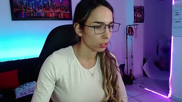 Snapshot of Niky_777 chatting on 11/04/25, 09:47 Niky 777 online show from 11/04/25, 09:47