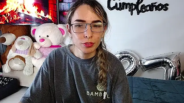 Snapshot of Niky_777 chatting on 11/14/25, 03:27 Niky 777 online show from 11/14/25, 03:27