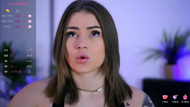 Snapshot of AishaCarter chatting on 11/14/25, 06:06 AishaCarter online show from 11/14/25, 06:06