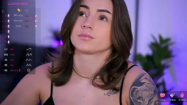 Snapshot of AishaCarter chatting on 11/25/25, 05:57 AishaCarter online show from 11/25/25, 05:57