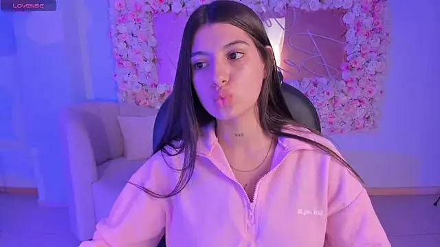 AlessiaCorleone  online show from 12/22/24, 12:27