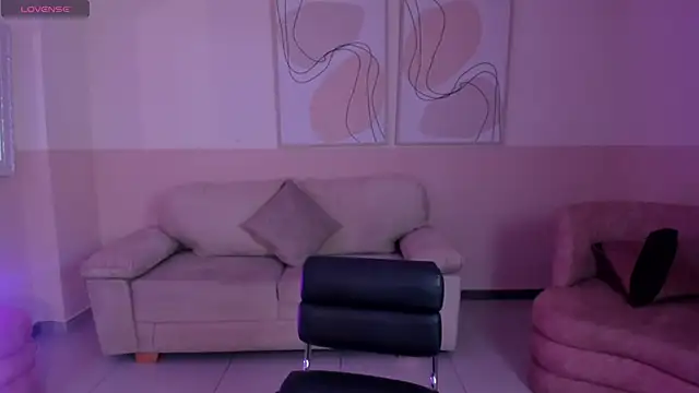 AlessiaCorleone  online show from 01/31/25, 08:01