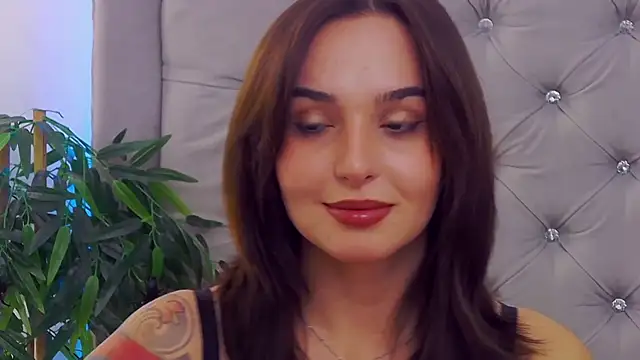 MeIisaLove online show from 10/12/25, 06:51