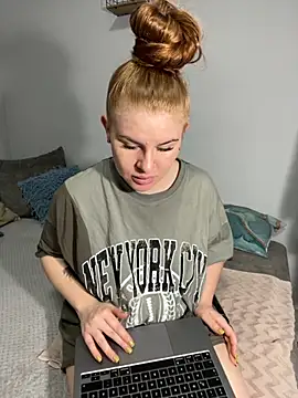 alexababy online show from 10/16/25, 06:36