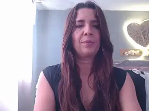 Victoria meester online show from 12/15/24, 03:09