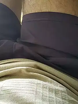 Snapshot of it_suhorney chatting on 10/03/25, 04:53 it suhorney online show from 10/03/25, 04:53