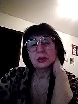 AlbinaXPretty online show from 01/15/25, 08:37