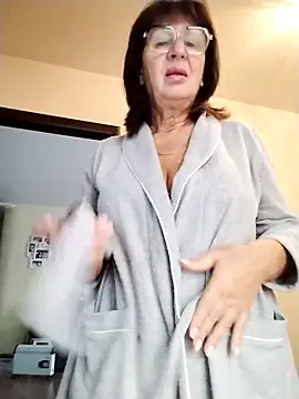 AlbinaXPretty online show from 10/14/25, 07:42