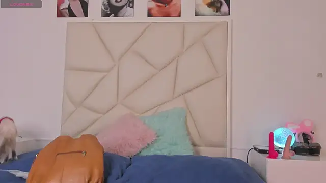 Ivonne Adamss online show from 01/10/25, 04:51