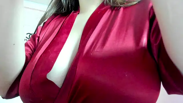 dolly zoe online show from 12/12/24, 04:59