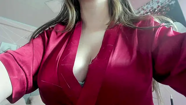 dolly zoe online show from 01/04/25, 04:33