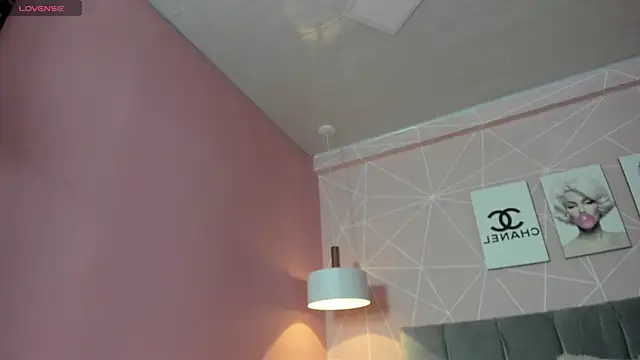 dolly zoe online show from 10/11/25, 01:38