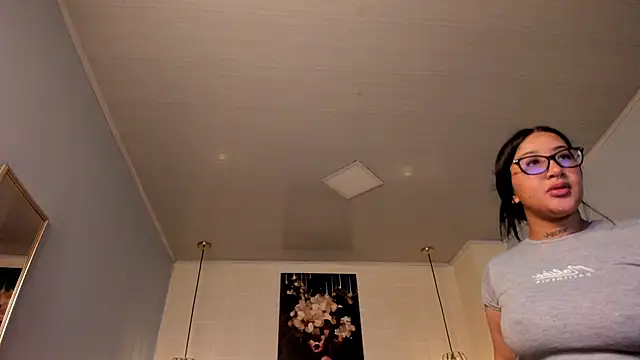 ayshel   online show from 12/20/24, 04:09