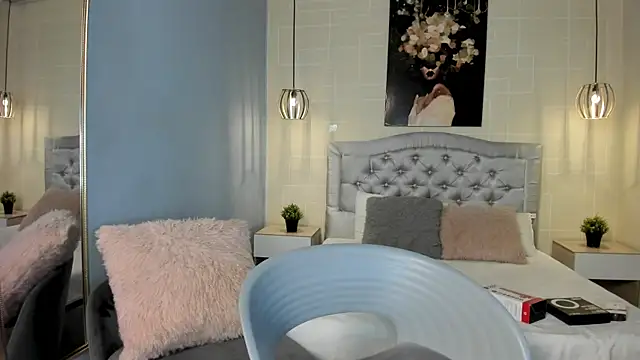 ayshel   online show from 12/28/24, 04:19