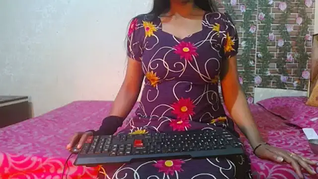 nikitahot3 online show from 03/06/25, 07:36