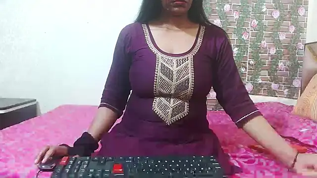 nikitahot3 online show from 03/11/25, 07:37