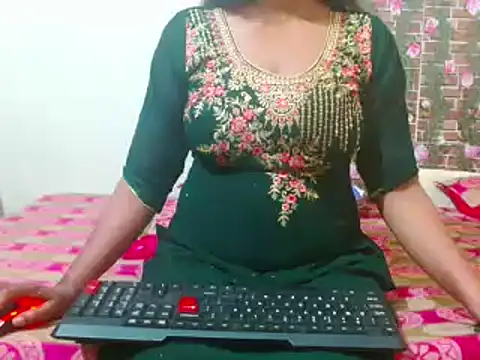 nikitahot3 online show from 03/14/25, 12:10