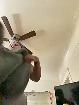 xocrybaby online show from 11/18/25, 05:28