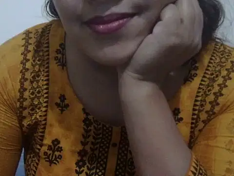 Snapshot of shekira99 chatting on 03/14/26, 02:33 shekira99 online show from 03/14/26, 02:33
