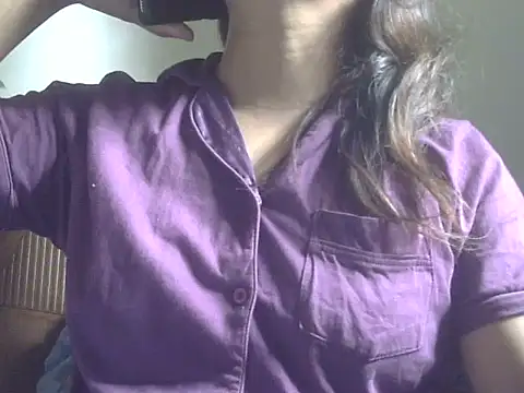 Snapshot of shekira99 chatting on 03/30/26, 02:34 shekira99 online show from 03/30/26, 02:34