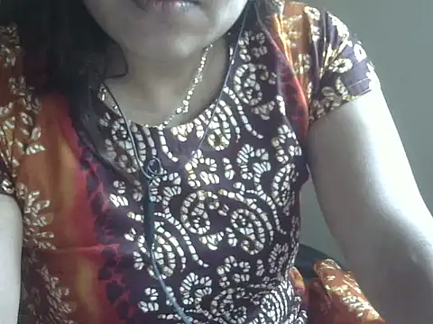 Snapshot of shekira99 chatting on 04/07/26, 04:35 shekira99 online show from 04/07/26, 04:35