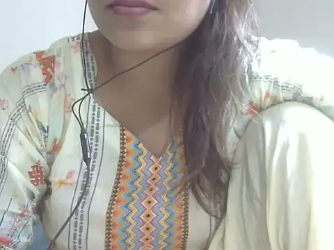 Snapshot of shekira99 chatting on 05/03/26, 03:45 shekira99 online show from 05/03/26, 03:45