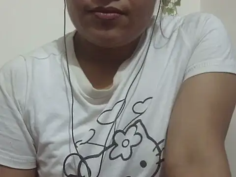 Snapshot of shekira99 chatting on 06/26/26, 05:17 shekira99 online show from 06/26/26, 05:17