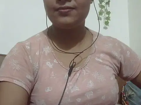 Snapshot of shekira99 chatting on 06/29/26, 02:28 shekira99 online show from 06/29/26, 02:28