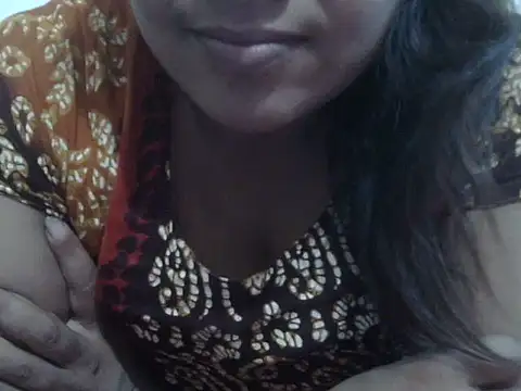 Snapshot of shekira99 chatting on 07/14/26, 02:05 shekira99 online show from 07/14/26, 02:05