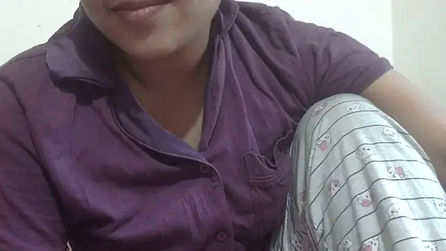 Snapshot of shekira99 chatting on 07/19/26, 01:42 shekira99 online show from 07/19/26, 01:42