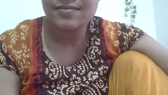 Snapshot of shekira99 chatting on 08/01/26, 02:44 shekira99 online show from 08/01/26, 02:44
