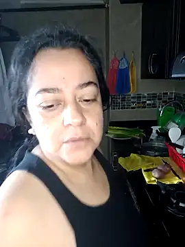 Snapshot of lucia_vonne_ chatting on 11/04/25, 07:13 lucia vonne online show from 11/04/25, 07:13