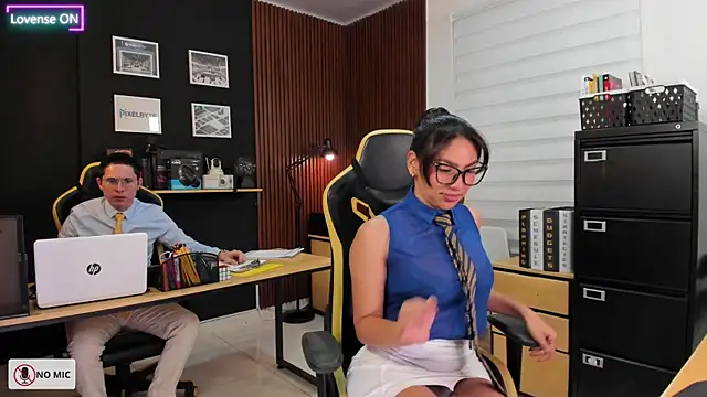 Snapshot of Office_Naughty_Girl chatting on 03/20/25, 04:42 Office Naughty Girl online show from 03/20/25, 04:42