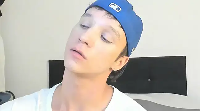 angelcortes online show from 12/05/24, 01:25