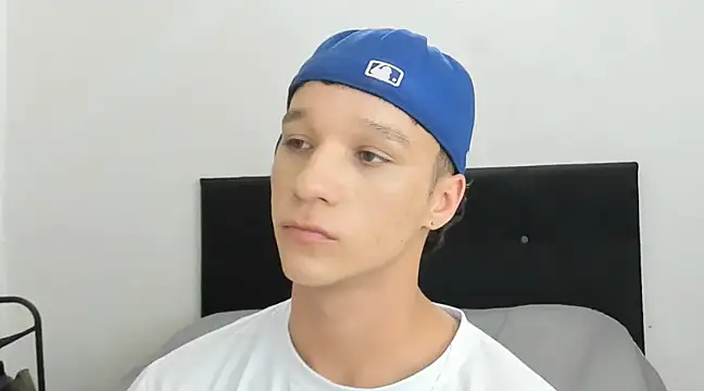 angelcortes online show from 12/30/24, 12:09