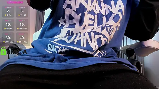 CoralineRicce  online show from 10/16/25, 09:38