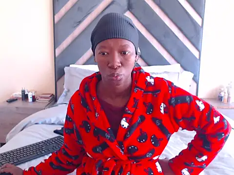 NikkiDickSavage online show from 08/01/26, 10:47