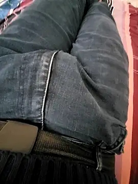 Snapshot of klsvn91 chatting on 12/18/25, 10:54 klsvn91 online show from 12/18/25, 10:54