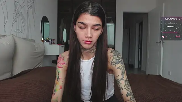 vinkitinkii online show from 10/31/25, 07:31