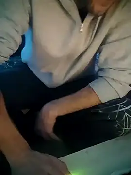 Snapshot of EightySixXxxl chatting on 11/12/25, 09:36 EightySixXxxl online show from 11/12/25, 09:36