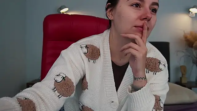 Snapshot of DiJiRay chatting on 03/04/25, 06:37 DiJiRay online show from 03/04/25, 06:37