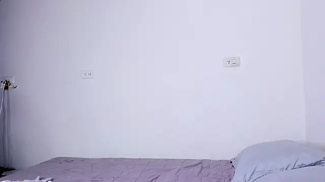 yungelitamor  online show from 12/11/24, 07:53