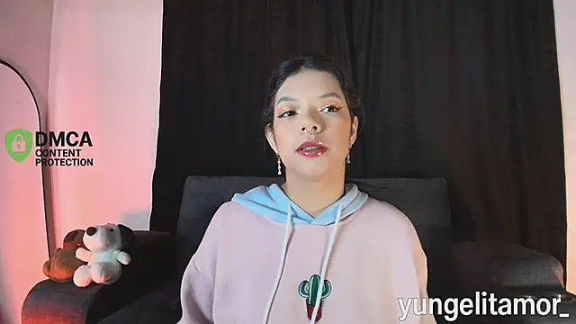 Snapshot of yungelitamor_ chatting on 02/13/26, 05:14 yungelitamor online show from 02/13/26, 05:14