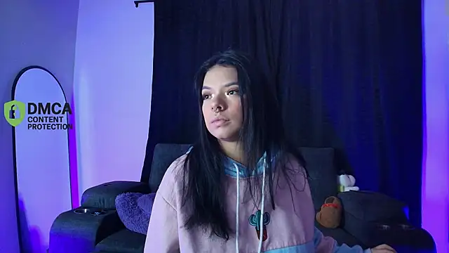 Snapshot of yungelitamor_ chatting on 05/13/26, 05:27 yungelitamor online show from 05/13/26, 05:27