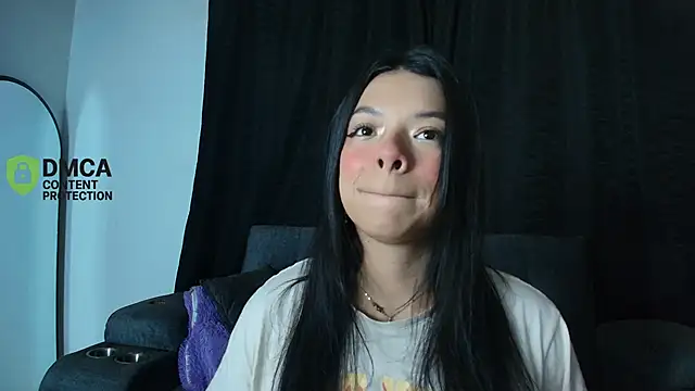 Snapshot of yungelitamor_ chatting on 06/07/26, 05:00 yungelitamor online show from 06/07/26, 05:00