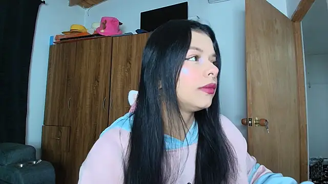 Snapshot of yungelitamor_ chatting on 07/27/26, 05:25 yungelitamor online show from 07/27/26, 05:25