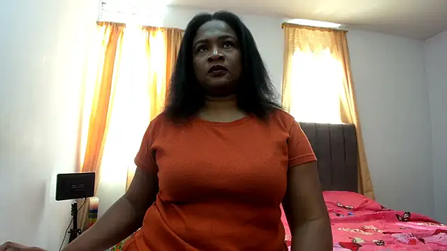 Snapshot of Camila_sandoval_01 chatting on 09/13/25, 08:08 Camila sandoval 01 online show from 09/13/25, 08:08