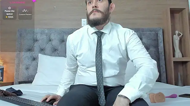 Snapshot of jeanpiere_ chatting on 05/26/26, 02:40 jeanpiere online show from 05/26/26, 02:40