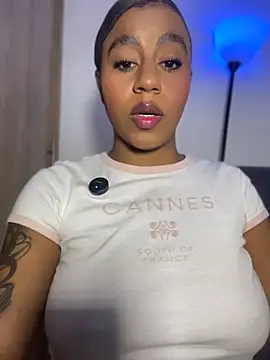 charlotteeruss online show from 06/28/26, 05:41