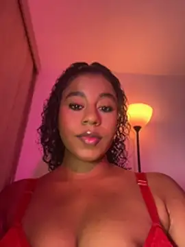 charlotteeruss online show from 07/08/26, 10:47